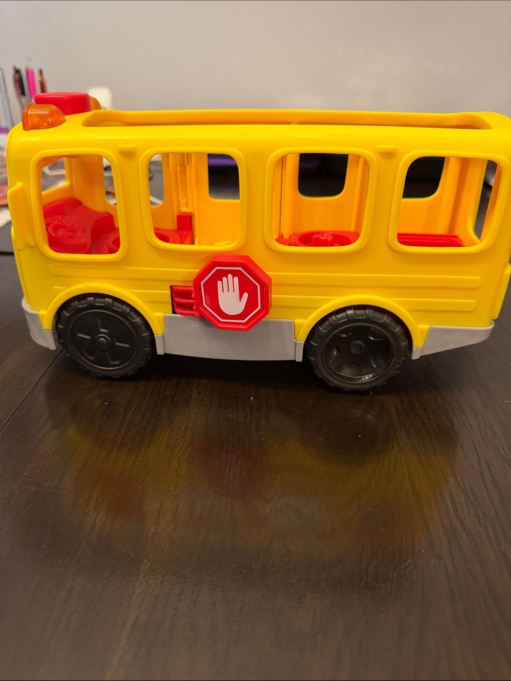 Fisher Price Yellow School Bus Playset with 2 Figurines - Kids Toy - Picture 6 of 8